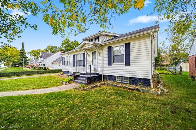 259 E 324th Street, Willowick, OH 44095