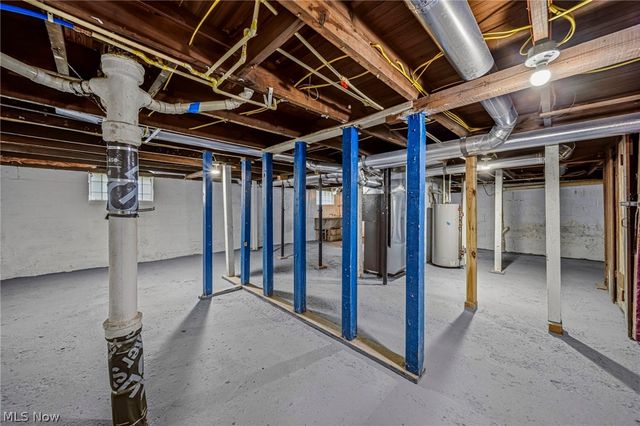 259 E 324th Street, Willowick, OH 44095