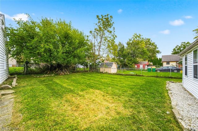 259 E 324th Street, Willowick, OH 44095