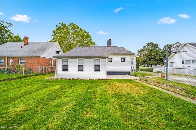 259 E 324th Street, Willowick, OH 44095