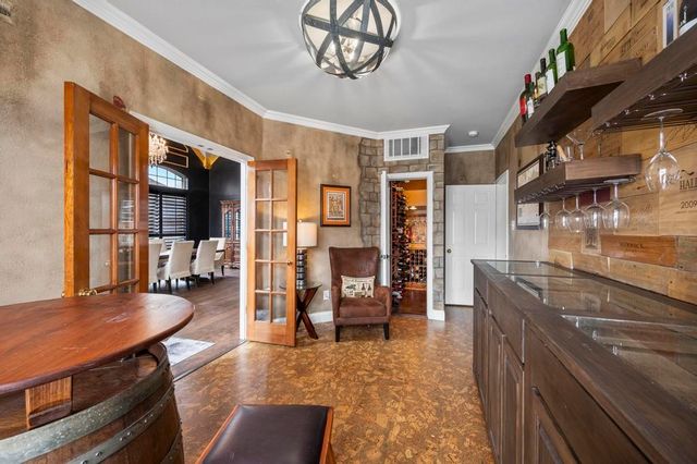 829 Forest Hollow Drive, Hurst, TX 76053
