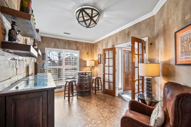 829 Forest Hollow Drive, Hurst, TX 76053