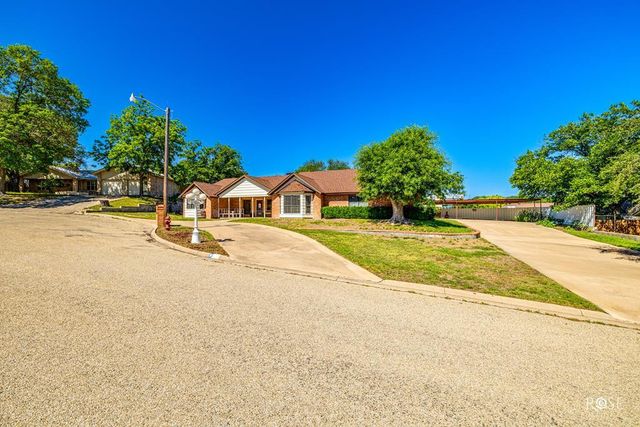 114 Oakwood Street, Sonora, TX 76950