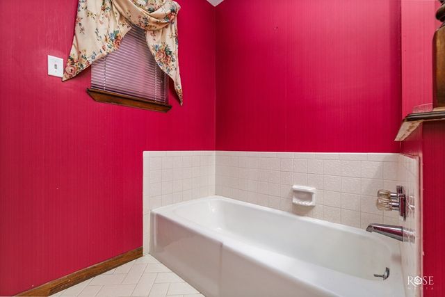 114 Oakwood Street, Sonora, TX 76950