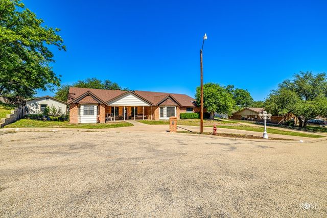114 Oakwood Street, Sonora, TX 76950
