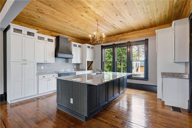 108 King Street, Adairsville, GA 30103