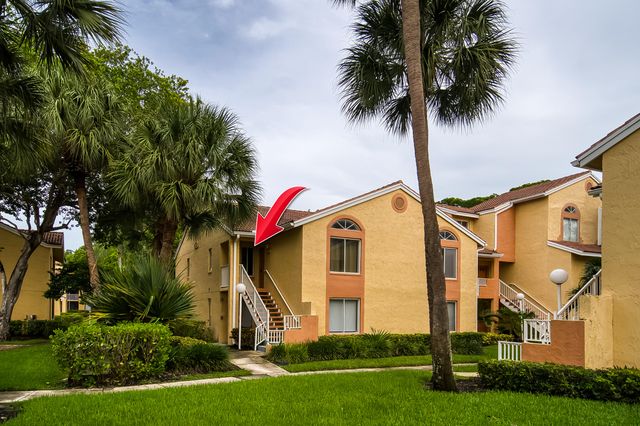 950 Coral Club Drive 950, Coral Springs, FL 33071