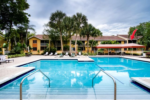 950 Coral Club Drive 950, Coral Springs, FL 33071