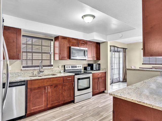 1220 NW 52nd Ave, Lauderhill, FL 33313