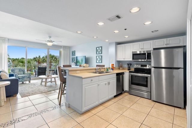 1751 E Scenic Hwy 98 211, Destin, FL 32541