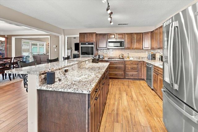 3902 LIGHTHOUSE LN, Lakeland, TN 38002