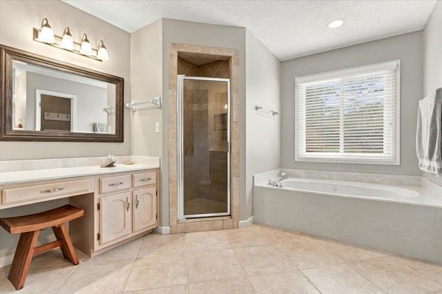 3902 LIGHTHOUSE LN, Lakeland, TN 38002