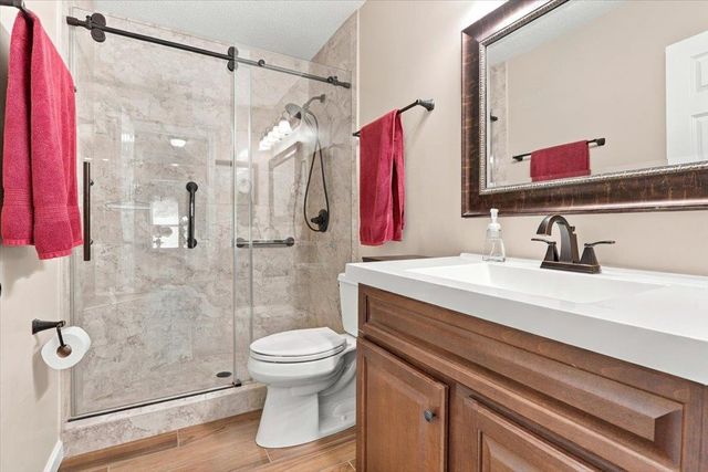 3902 LIGHTHOUSE LN, Lakeland, TN 38002