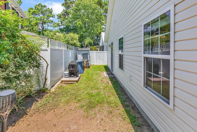 872 Brenda Pl., Myrtle Beach, SC 29577