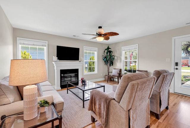 872 Brenda Pl., Myrtle Beach, SC 29577