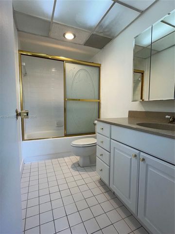 500 Executive Center Dr 2N, West Palm Beach, FL 33401