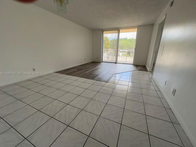 500 Executive Center Dr 2N, West Palm Beach, FL 33401