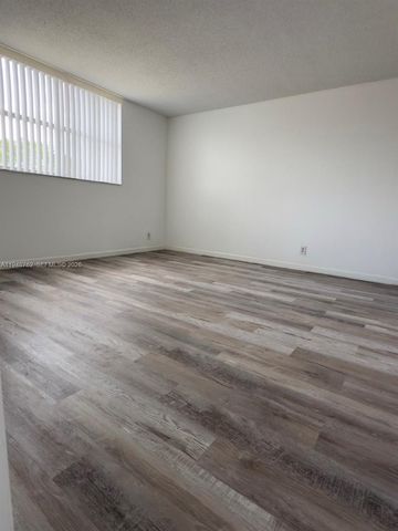 500 Executive Center Dr 2N, West Palm Beach, FL 33401