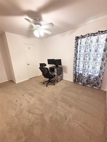 605 Rosario Lane, Fort Worth, TX 76052