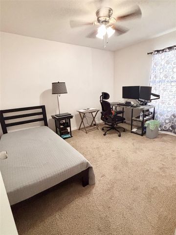 605 Rosario Lane, Fort Worth, TX 76052