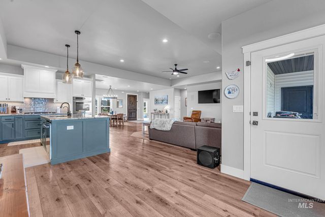 3837 N 2469 E, Filer, ID 83328