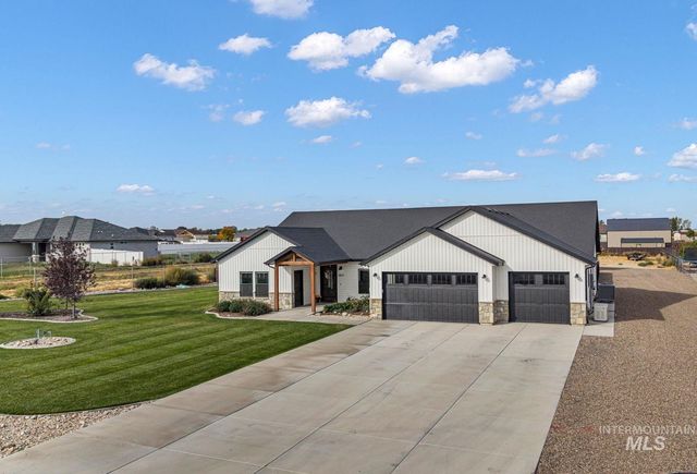 3837 N 2469 E, Filer, ID 83328
