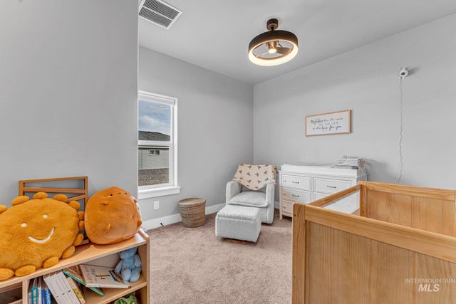 3837 N 2469 E, Filer, ID 83328