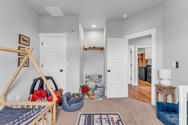 3837 N 2469 E, Filer, ID 83328