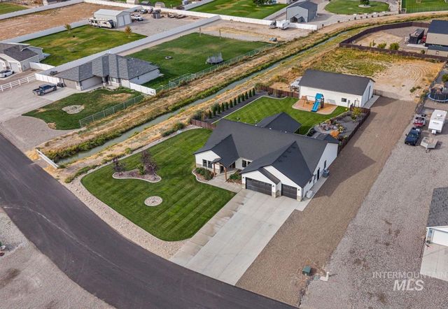 3837 N 2469 E, Filer, ID 83328