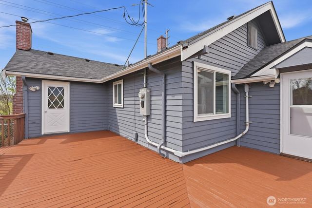 43002 268th Avenue SE, Enumclaw, WA 98022