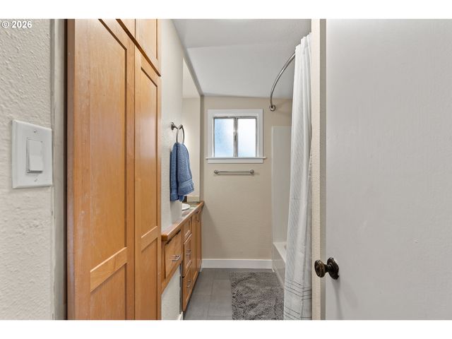 1552 N PRESCOTT St, Portland, OR 97217