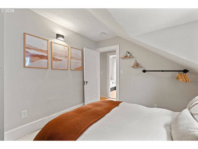 1552 N PRESCOTT St, Portland, OR 97217