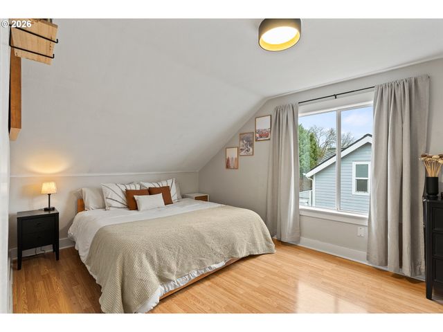 1552 N PRESCOTT St, Portland, OR 97217