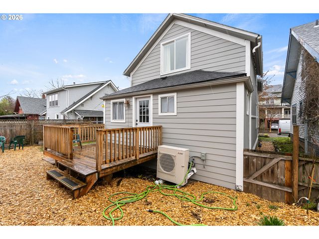 1552 N PRESCOTT St, Portland, OR 97217