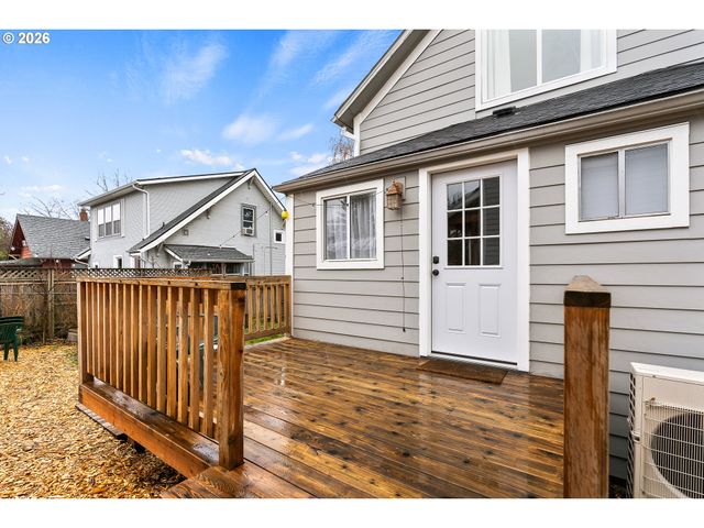 1552 N PRESCOTT St, Portland, OR 97217