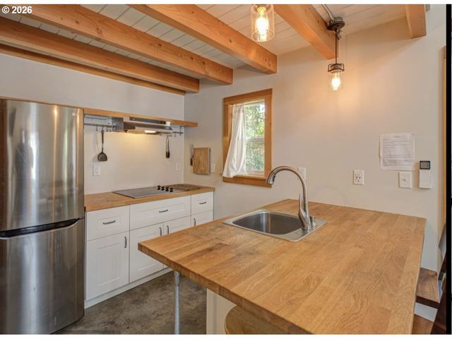 1552 N PRESCOTT St, Portland, OR 97217