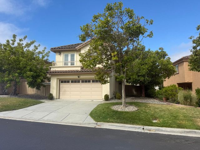 27339 Bavella Way, Salinas, CA 93908