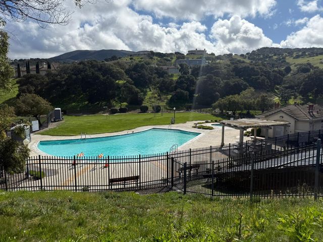 27339 Bavella Way, Salinas, CA 93908