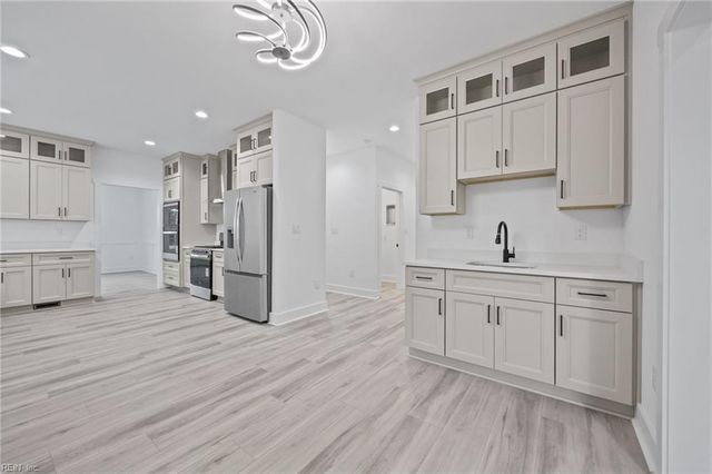 2064 Cedar RD, Chesapeake, VA 23323