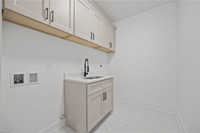 2064 Cedar RD, Chesapeake, VA 23323