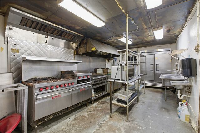3006 Lewis Run Rd, Clairton, PA 15025