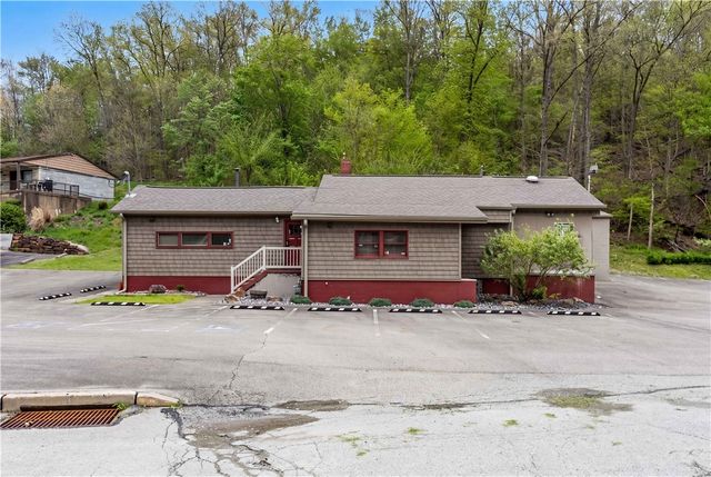 3006 Lewis Run Rd, Clairton, PA 15025