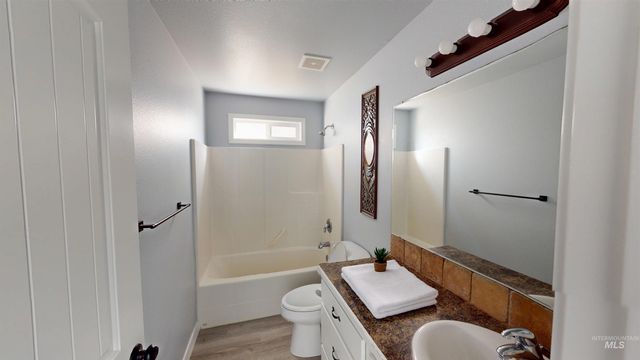 16891 N Darmady Loop, Nampa, ID 83686