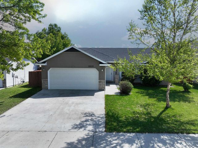 16891 N Darmady Loop, Nampa, ID 83686