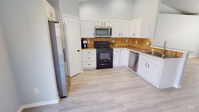 16891 N Darmady Loop, Nampa, ID 83686