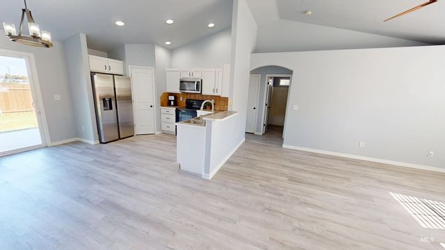 16891 N Darmady Loop, Nampa, ID 83686