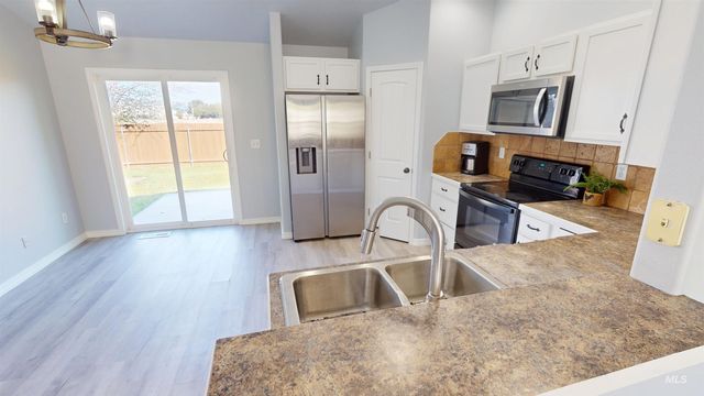 16891 N Darmady Loop, Nampa, ID 83686