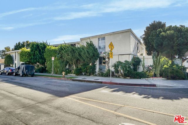 1800 S Bundy Drive, Los Angeles, CA 90025