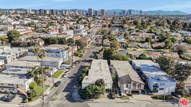 1800 S Bundy Drive, Los Angeles, CA 90025