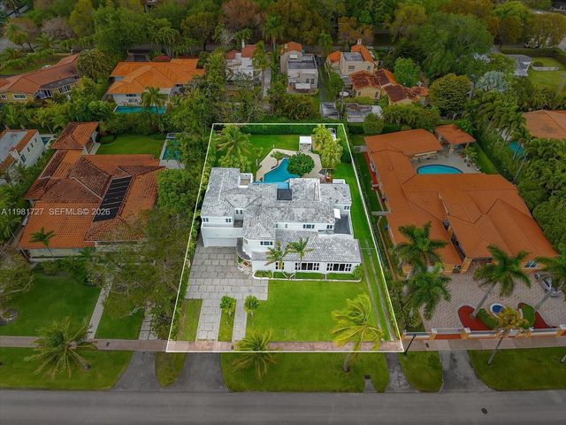 1021 N Greenway Dr, Coral Gables, FL 33134
